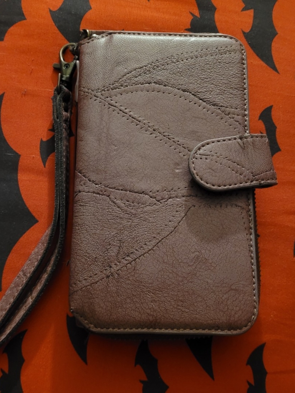 Brown Leather Wrislet Wallet
